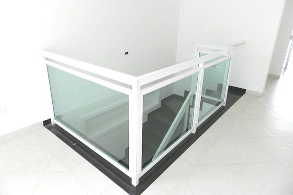 Instalação de Guarda Corpo
